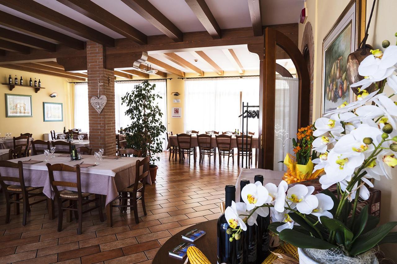 Agriturismo Il Cascinale Treviso Bagian luar foto