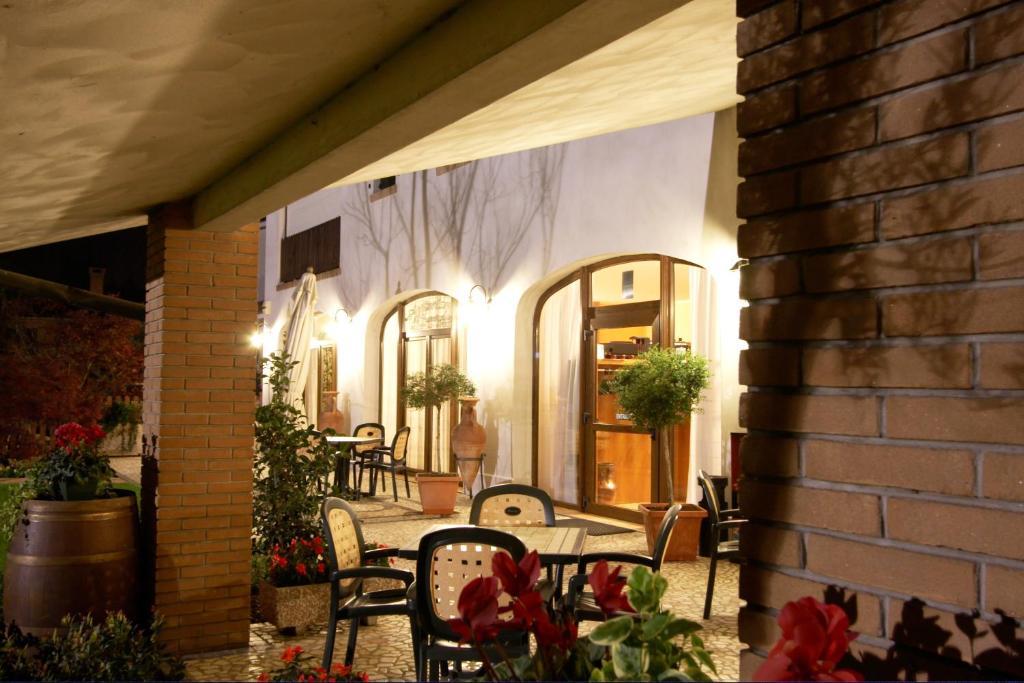 Agriturismo Il Cascinale Treviso Bagian luar foto