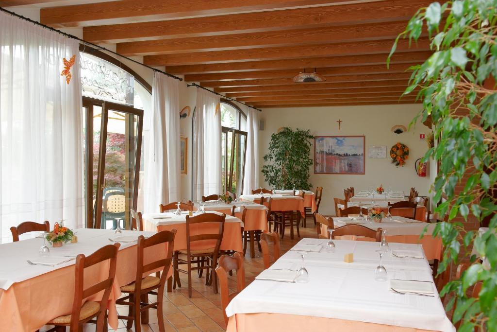 Agriturismo Il Cascinale Treviso Bagian luar foto